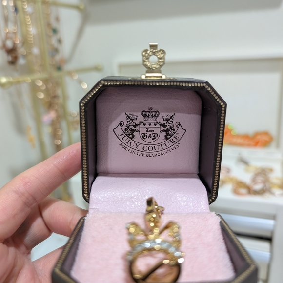 Gold Crown Pendant with Crystals - Picture 2 of 4